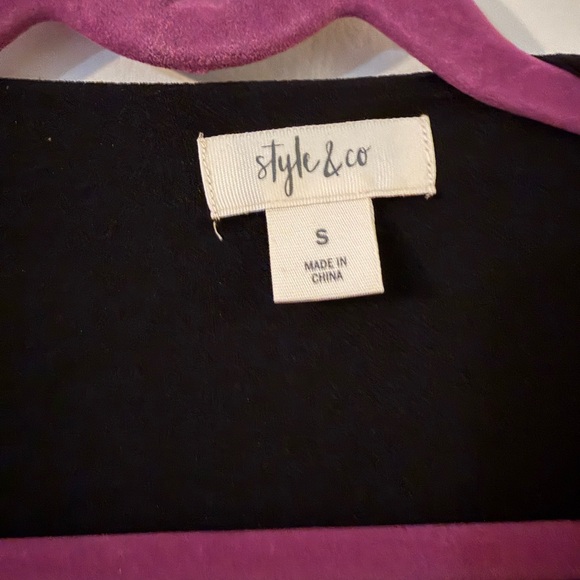 Style & Co. Black Top with Colorful Floral Embroidered Sz S - Picture 5 of 10